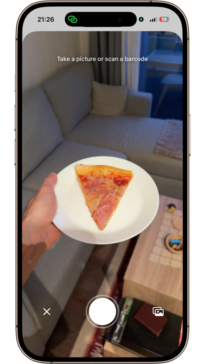 Nanocal camera screen analysing a photo of food